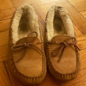 Ugg Women's Dakota Moccasins